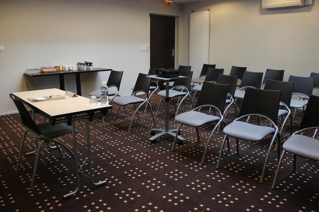 Kyriad Rennes Nord Hotel Eksteriør billede